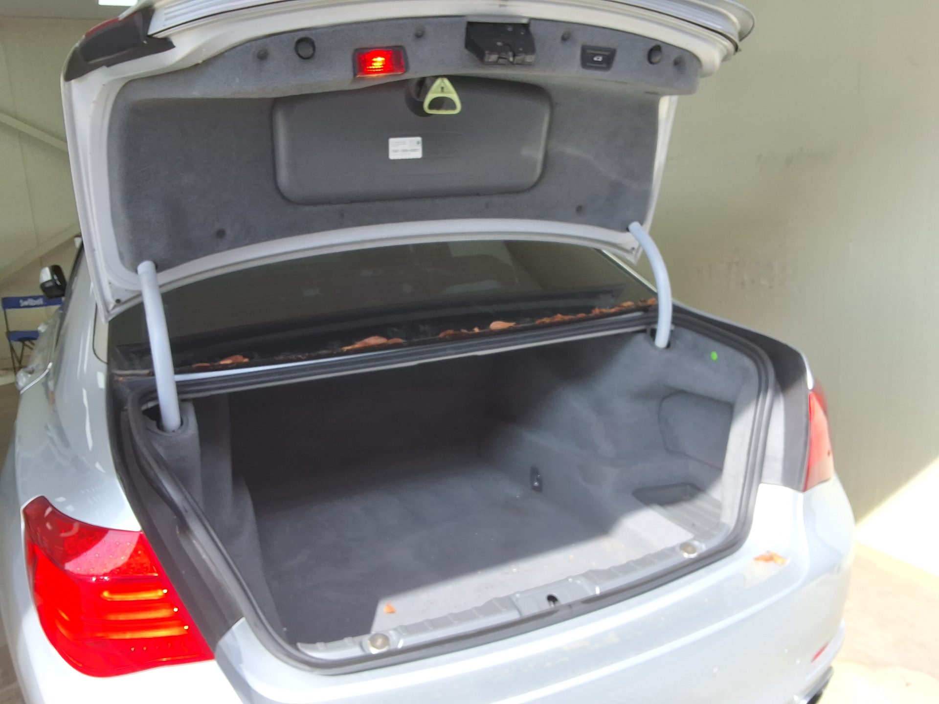BMW 7 SERIES (5TH GEN) 740Li 2012 - zdjęcie 16