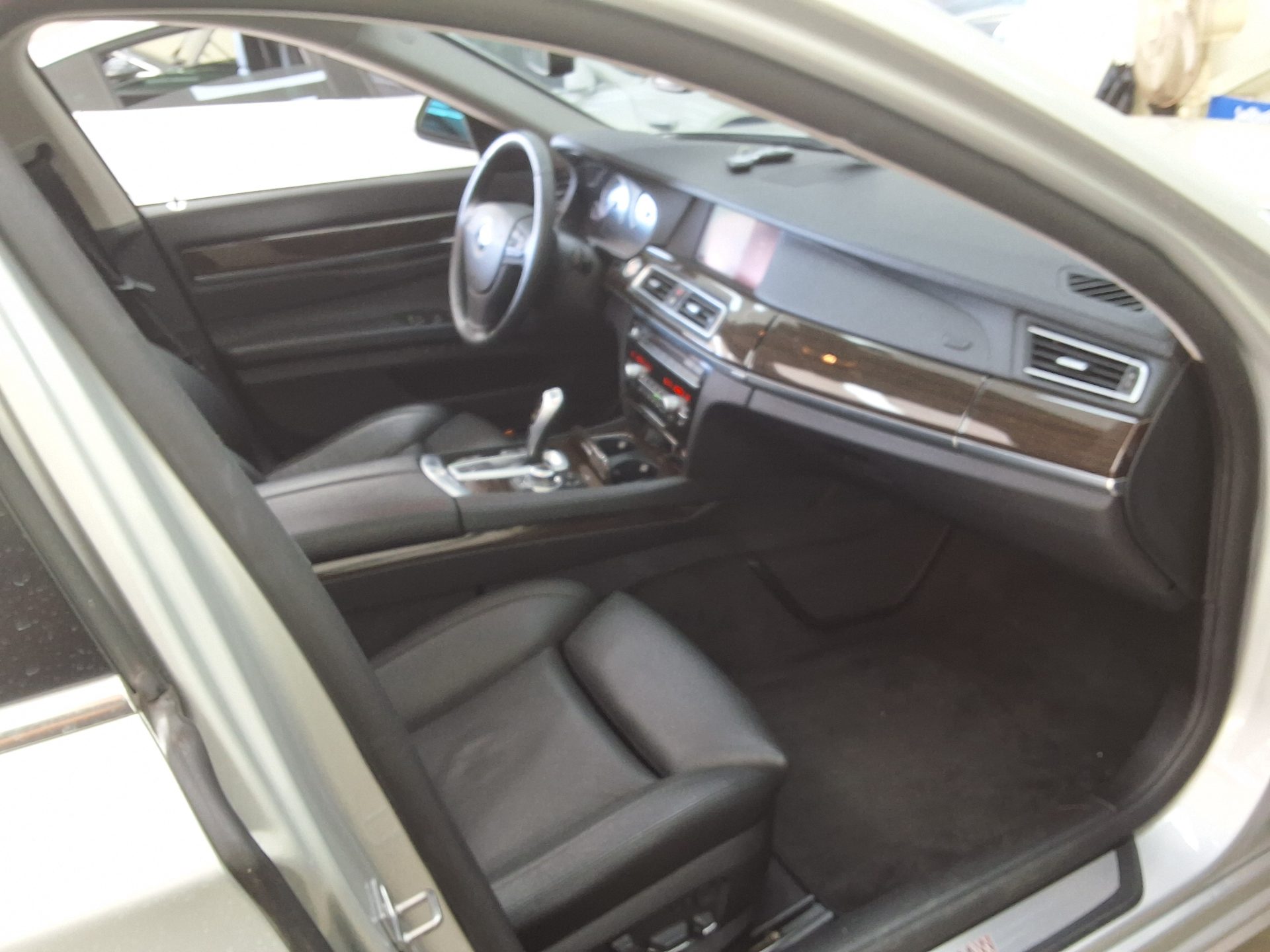 BMW 7 SERIES (5TH GEN) 740Li 2012 - zdjęcie 15
