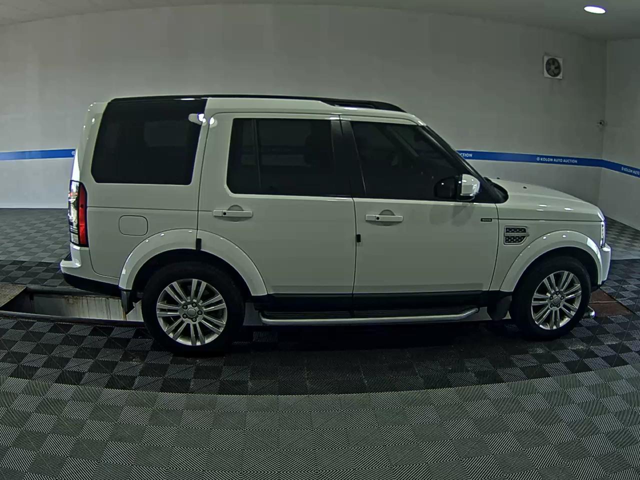 LAND ROVER DISCOVERY 4 3.0 SDV6 HSE 2015 - zdjęcie 4