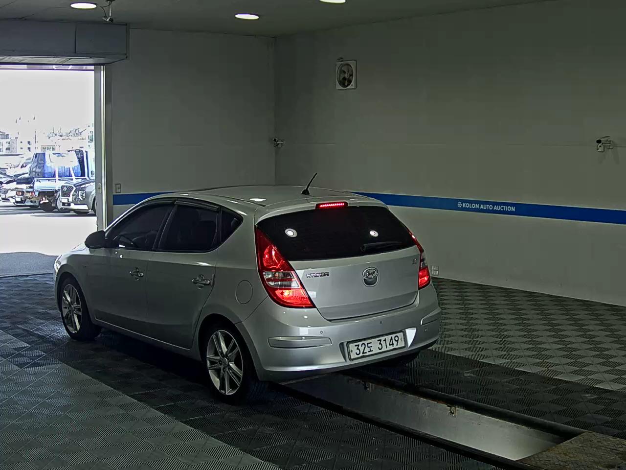 HYUNDAI i30 1.6 VVT PREMIER 2009 - zdjęcie 6