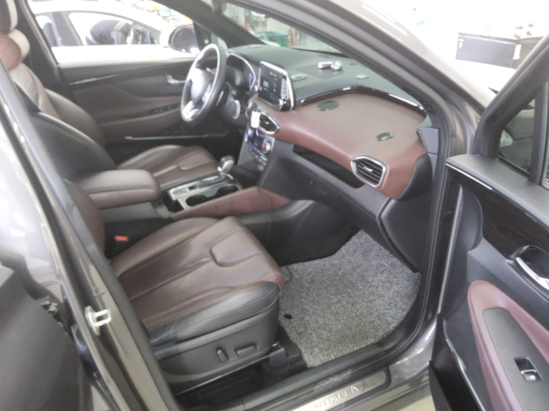 HYUNDAI SANTA FE (TM) R2.0 2WD INSPIRATION 2019 - zdjęcie 14
