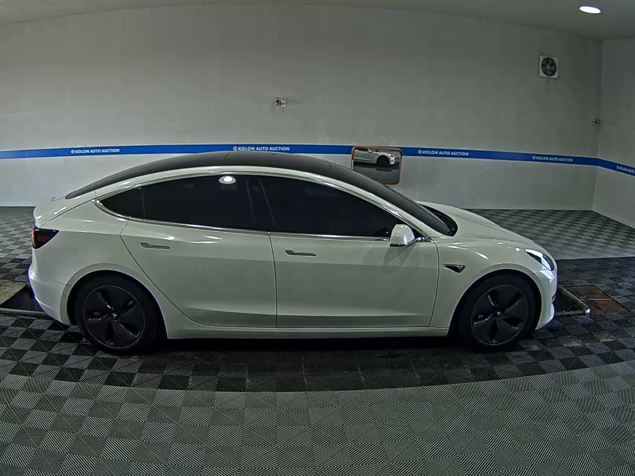 TESLA MODEL 3 EV RWD STANDARD RANGE PLUS 2020 - zdjęcie 4