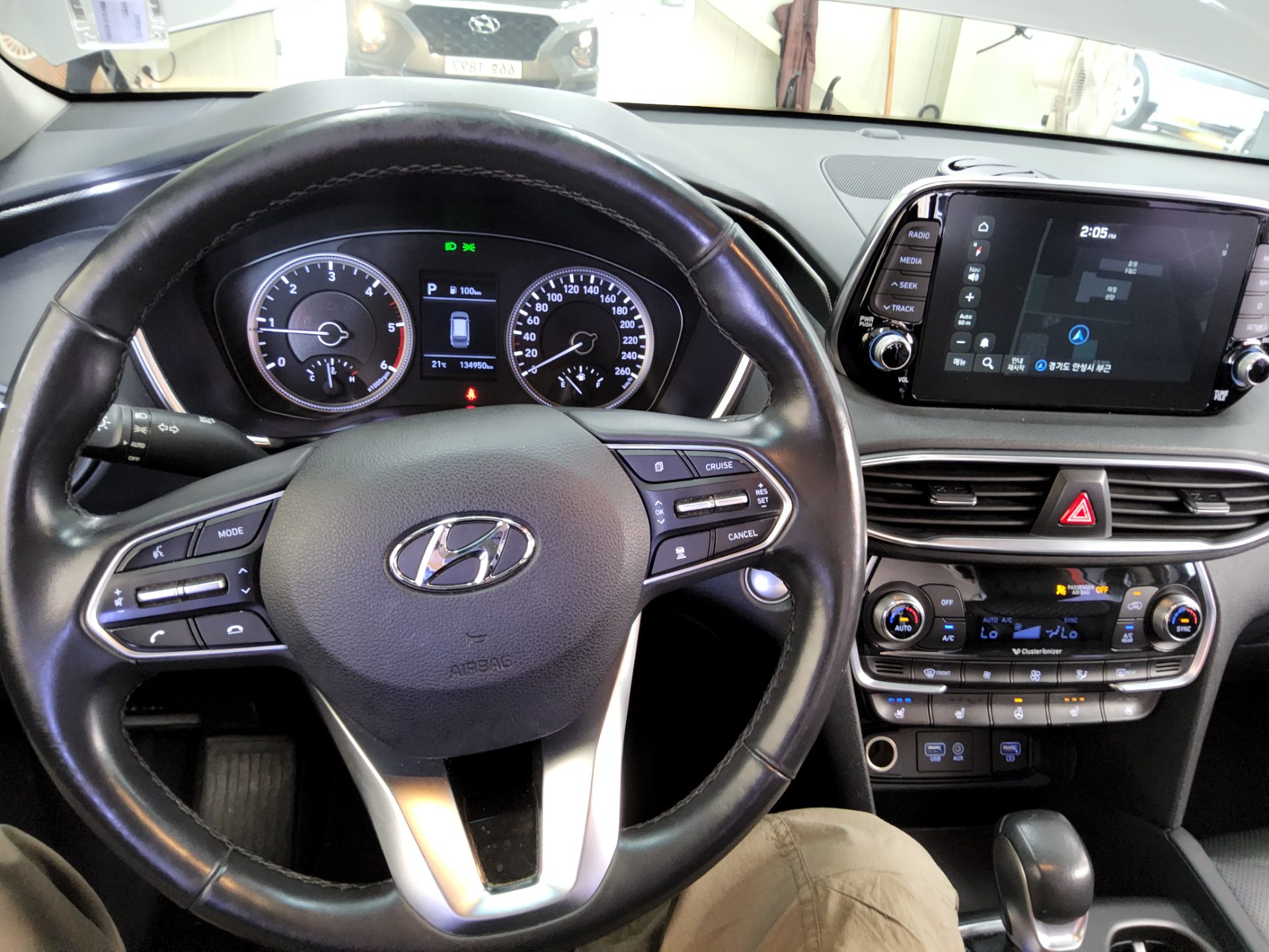 HYUNDAI SANTA FE (TM) R2.2 2WD EXCLUSIVE 2019 - zdjęcie 17