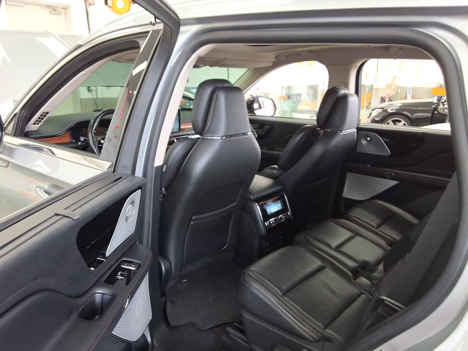 LINCOLN AVIATOR (2ND GEN) 3.0 V6 AWD RESERVE 2020 - zdjęcie 12