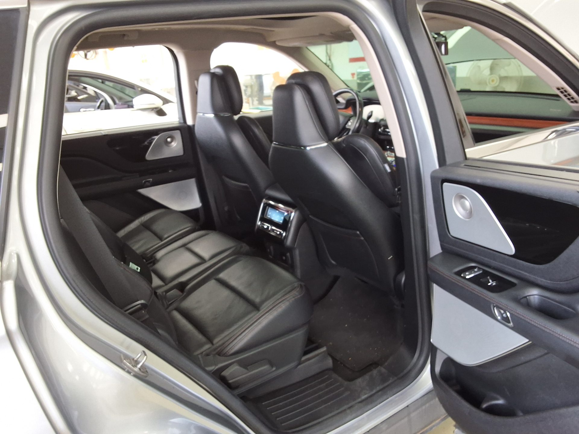 LINCOLN AVIATOR (2ND GEN) 3.0 V6 AWD RESERVE 2020 - zdjęcie 13