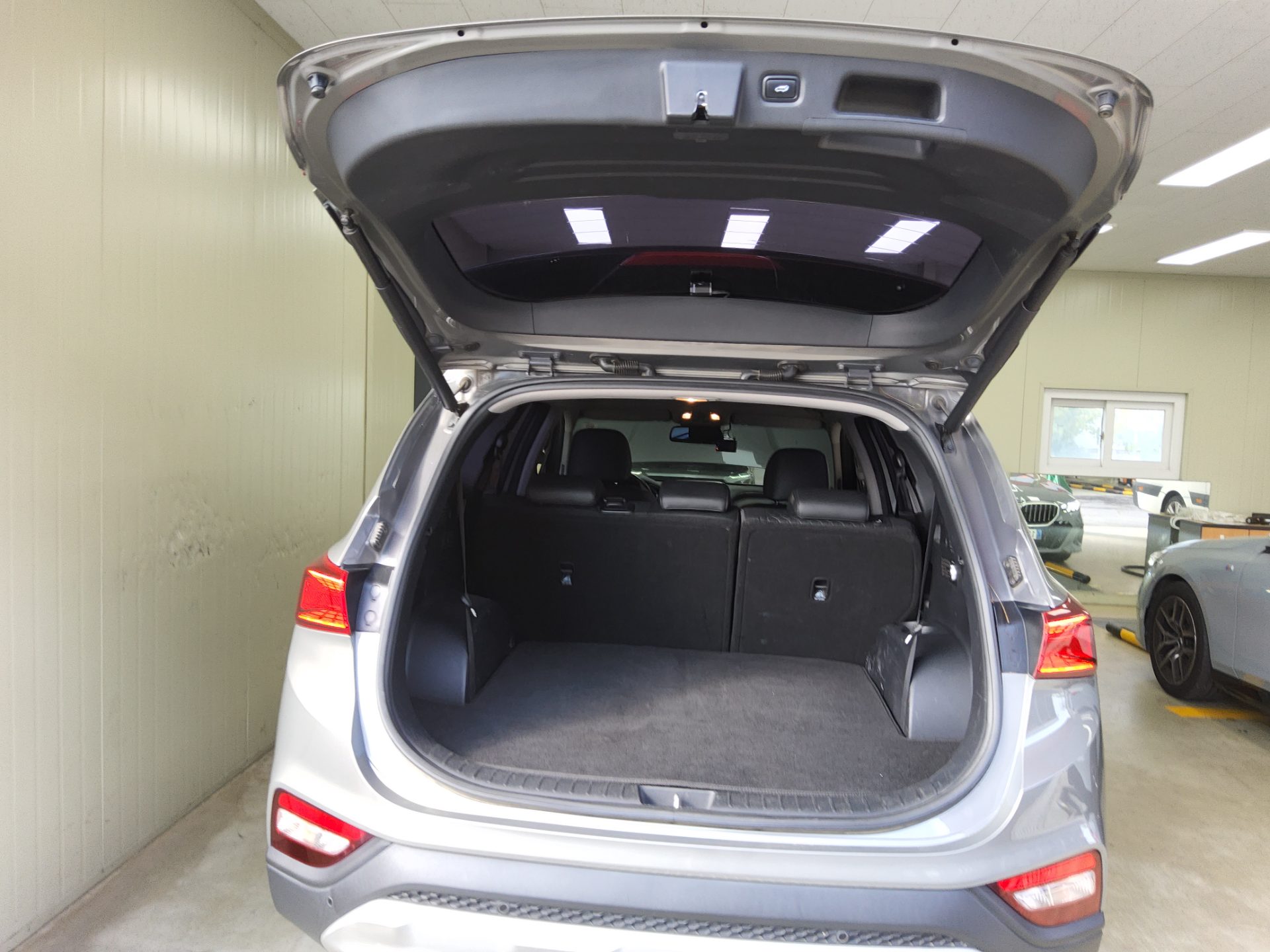 HYUNDAI SANTA FE (TM) R2.2 2WD EXCLUSIVE 2019 - zdjęcie 15