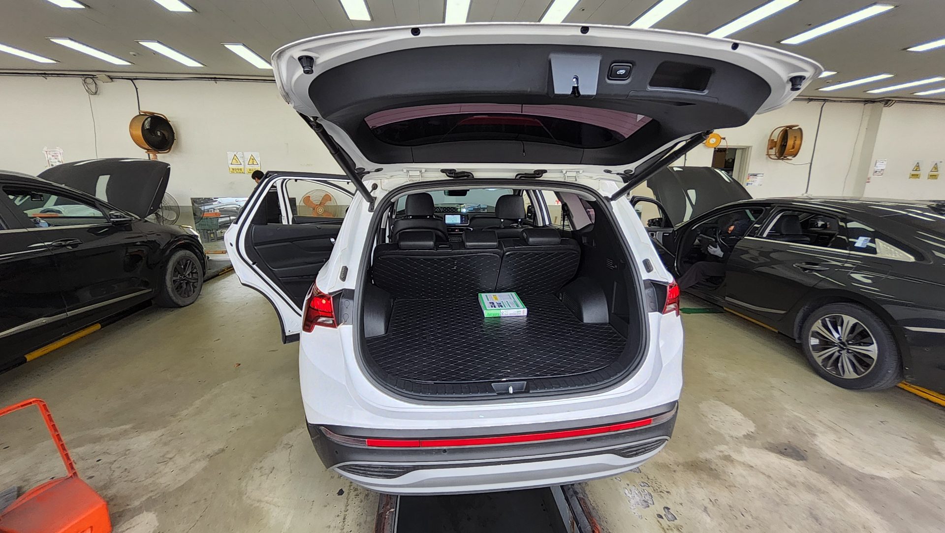 HYUNDAI THE NEW SANTA FE DIESEL 2.2 2WD PRESTIGE 2021 - zdjęcie 15