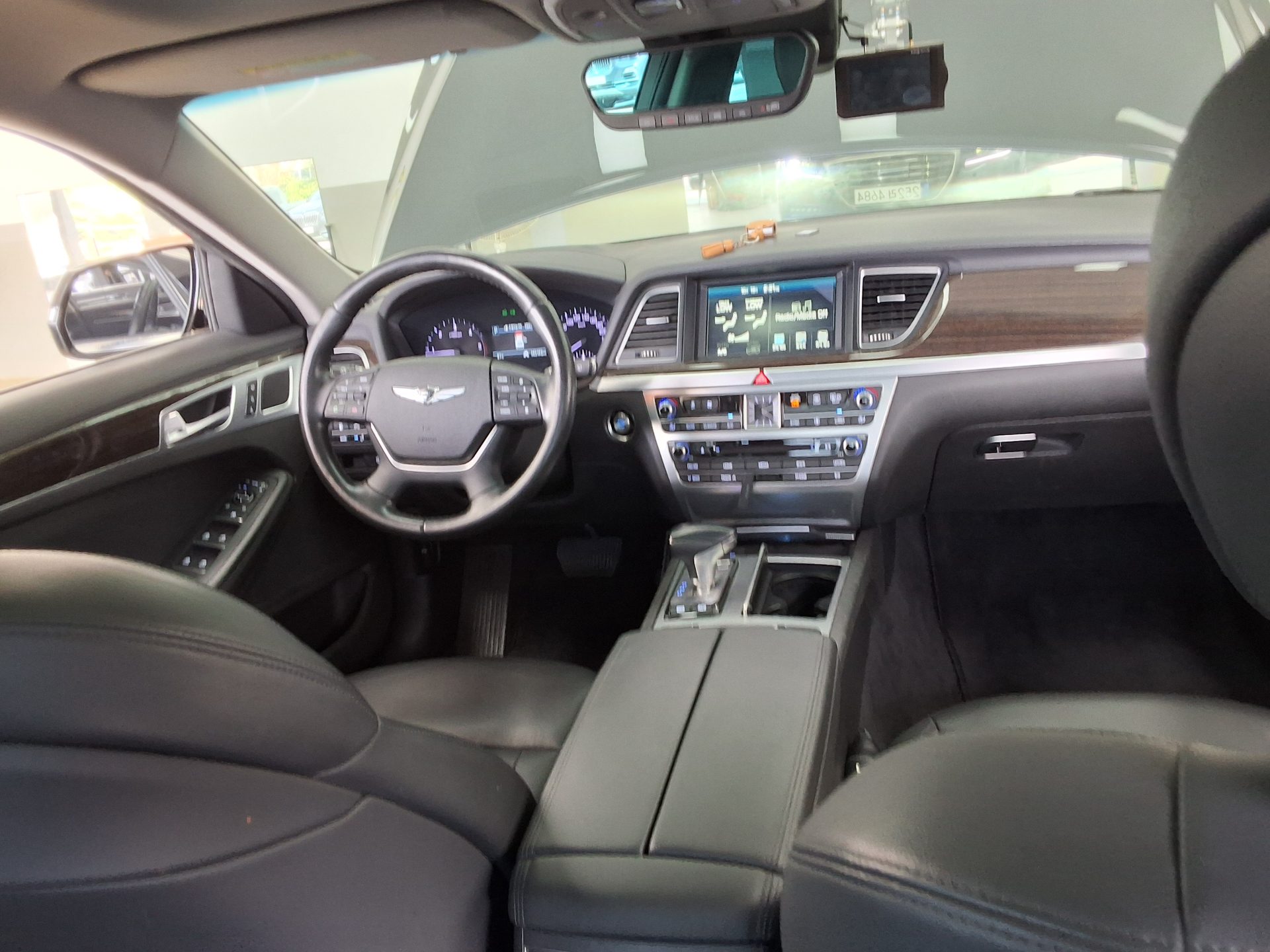 GENESIS G80 2.2 D AWD PREMIUM LUXURY 2018 - zdjęcie 11
