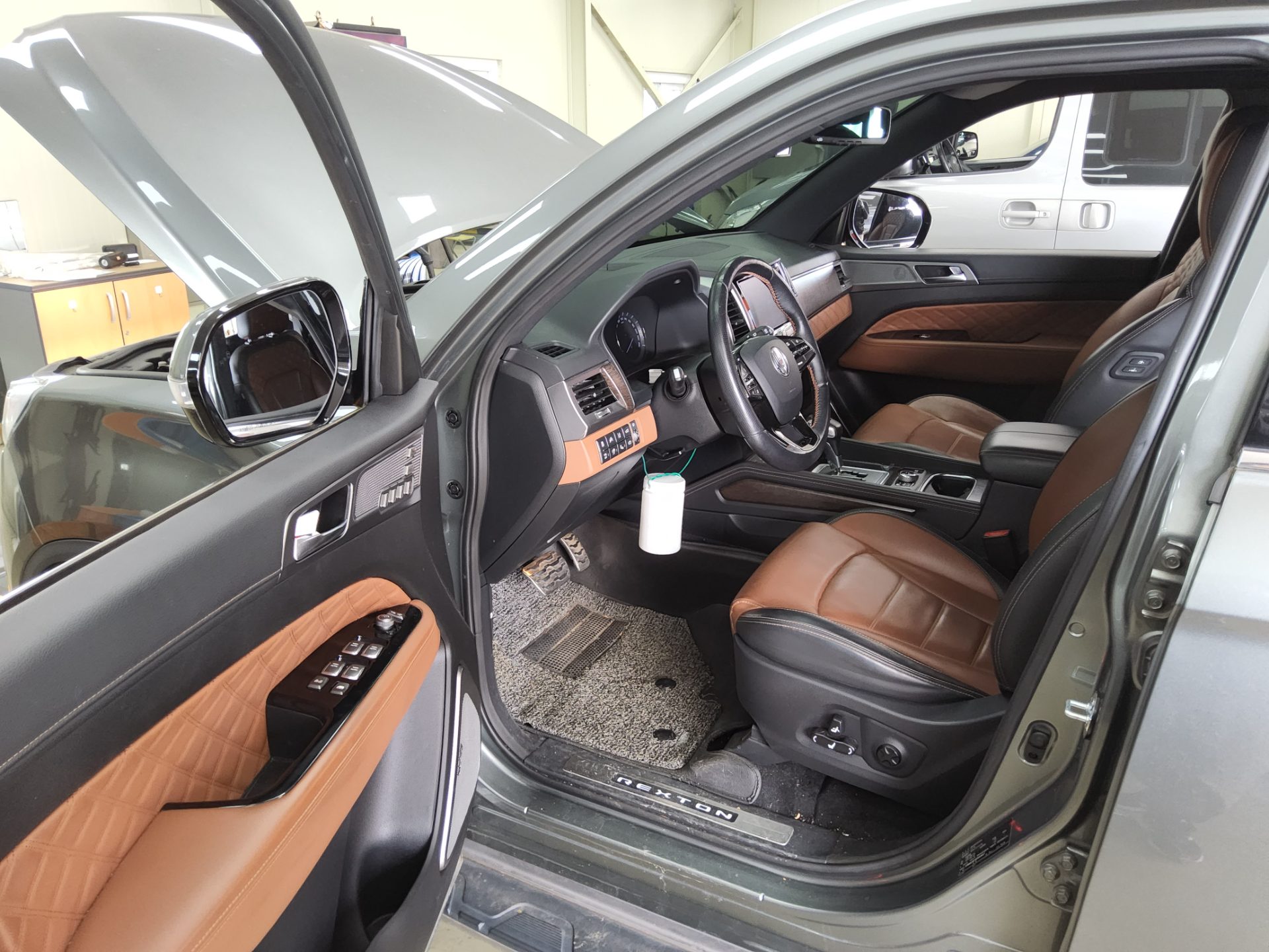 KG MOBILITY (SSANGYONG) G4 REXTON 2.2 4WD HERITAGE 2019 - zdjęcie 10