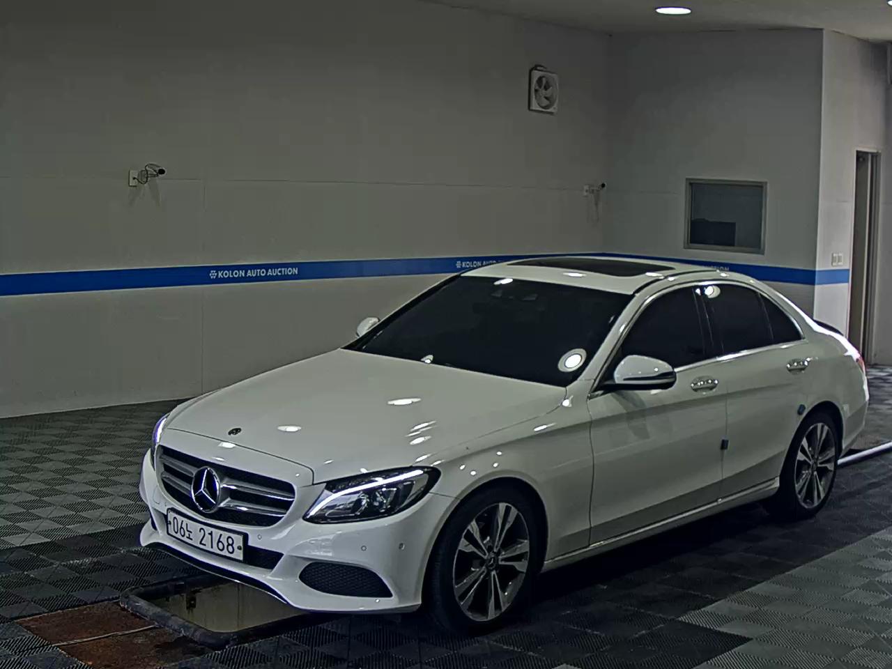 MERCEDES-BENZ C-CLASS (4TH GEN) C220 d AVANTGARDE 2018 - zdjęcie 2