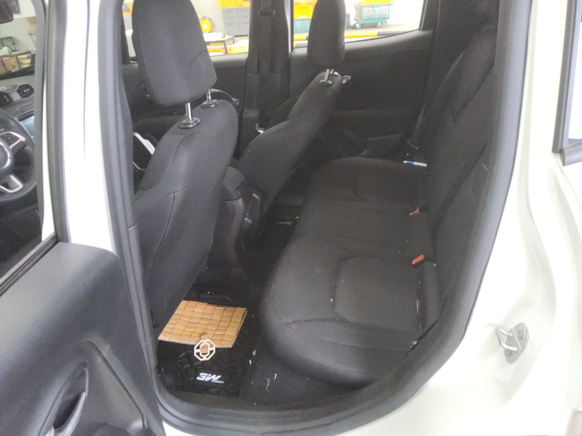 JEEP RENEGADE 2.4 GASOLINE LONGITUDE 2021 - zdjęcie 12