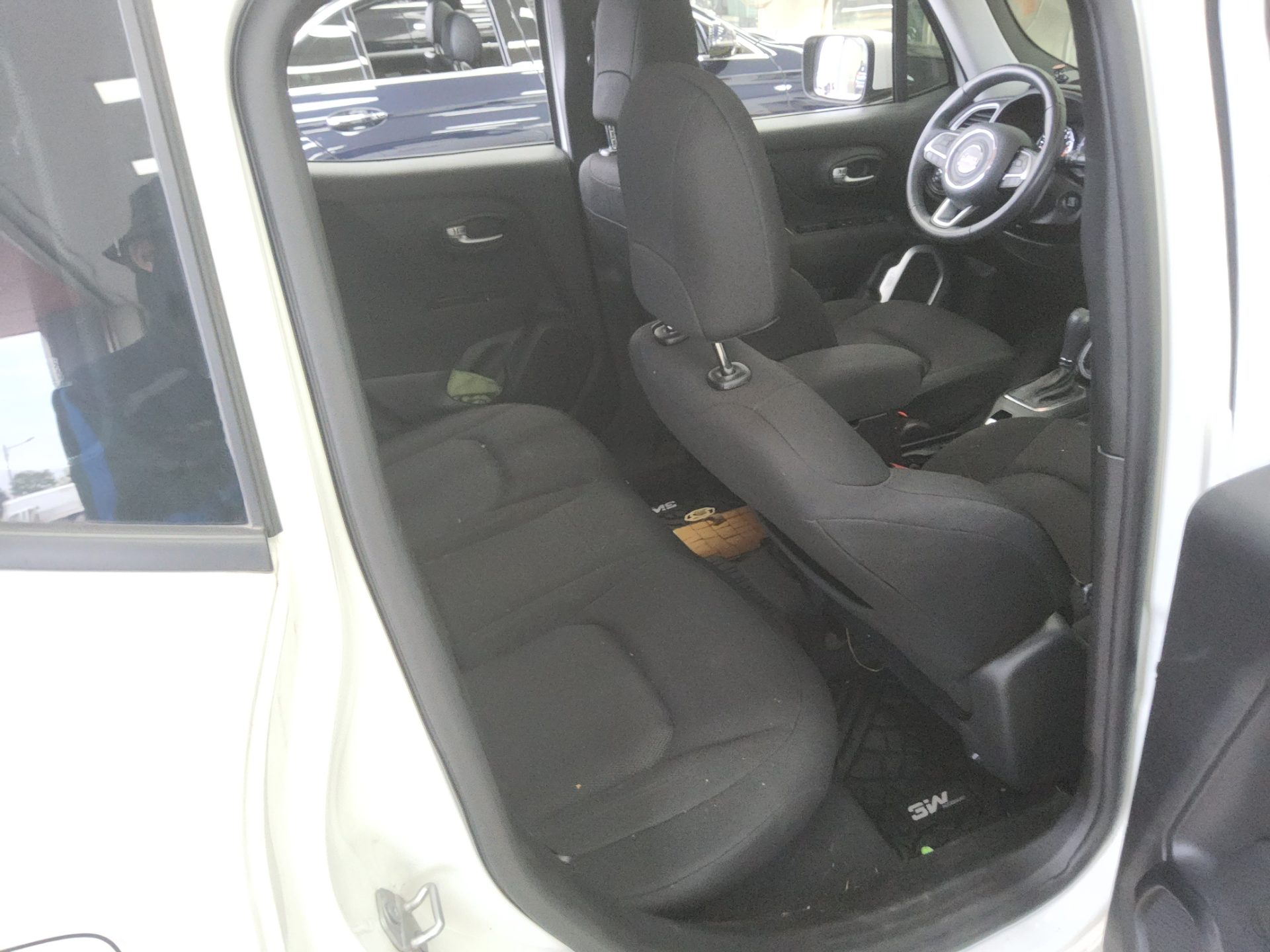 JEEP RENEGADE 2.4 GASOLINE LONGITUDE 2021 - zdjęcie 13