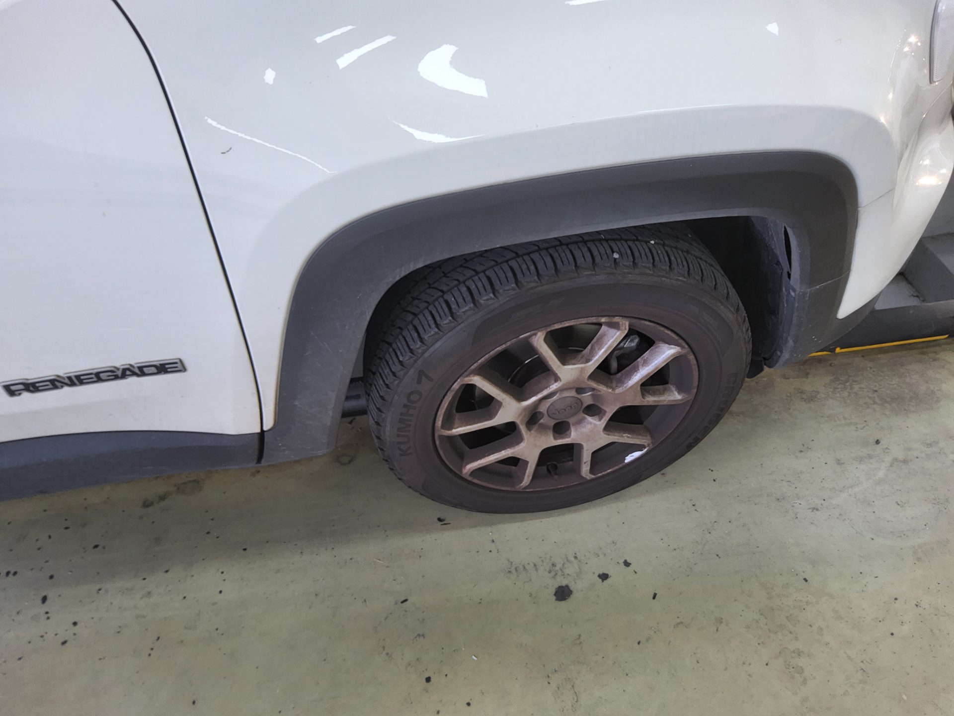 JEEP RENEGADE 2.4 GASOLINE LONGITUDE 2021 - zdjęcie 22