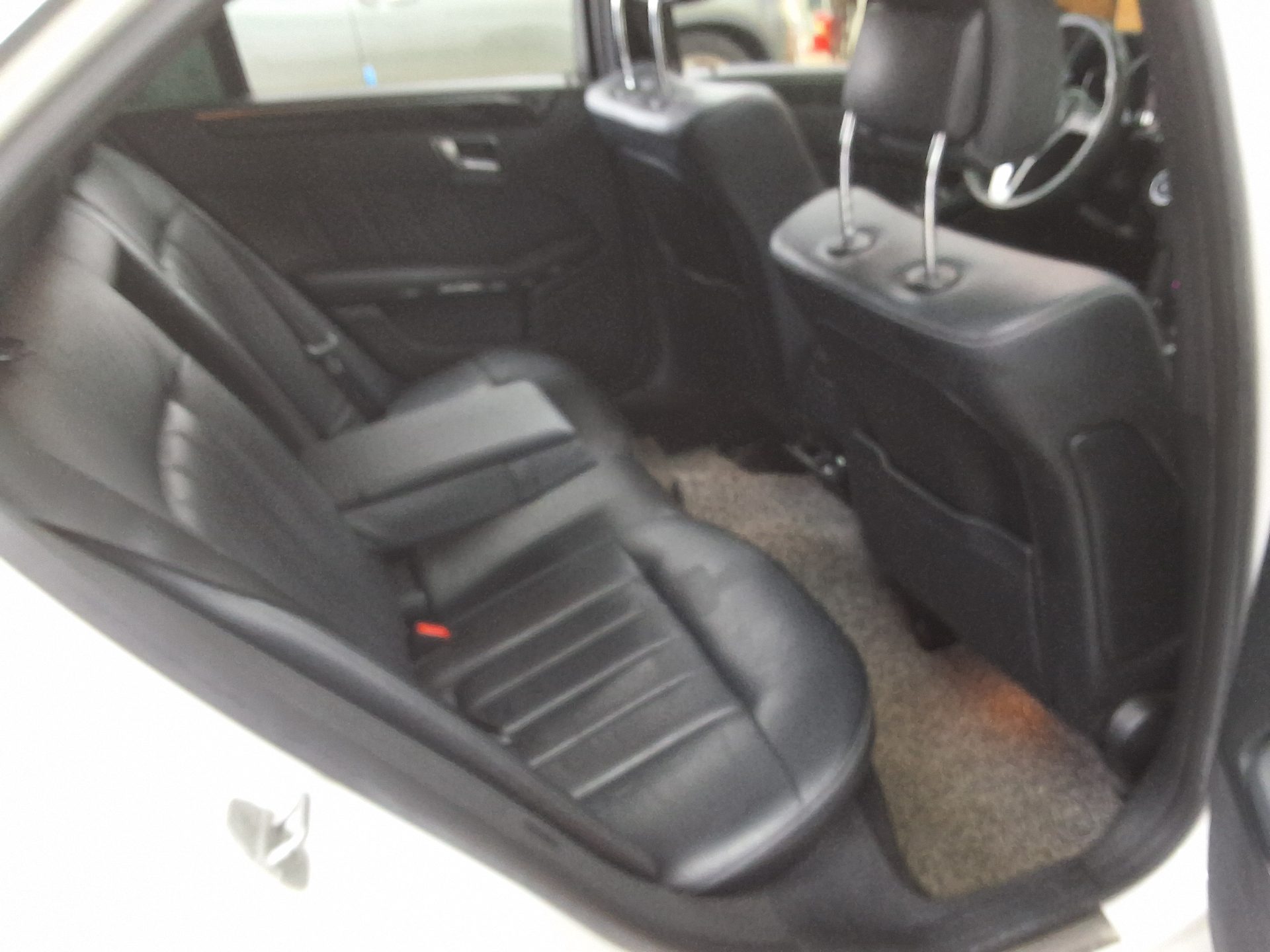 MERCEDES-BENZ E-CLASS (4TH GEN) E220 CDI BLUETEC AVANTGARDE 2015 - zdjęcie 14
