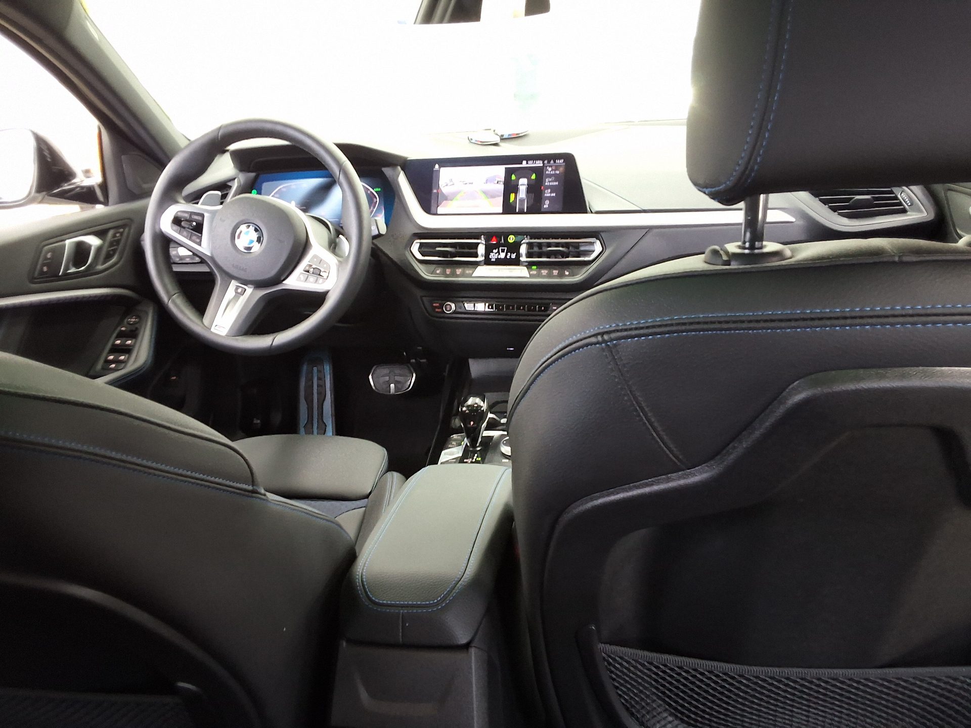 BMW 1 SERIES (3RD GEN) 120i M SPORT 2024 - zdjęcie 11