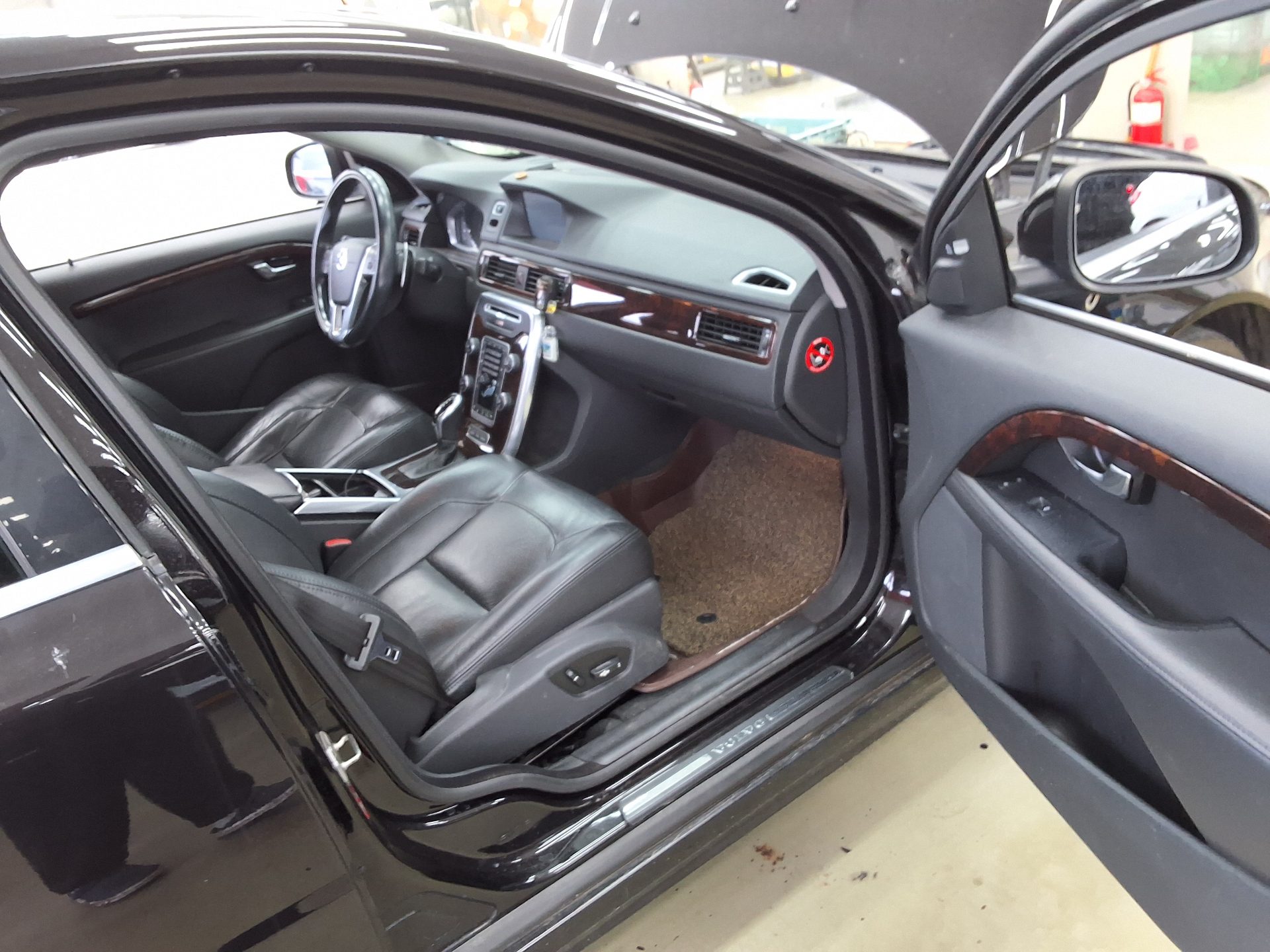 VOLVO S80 (2ND GEN) D5 2014 - zdjęcie 14