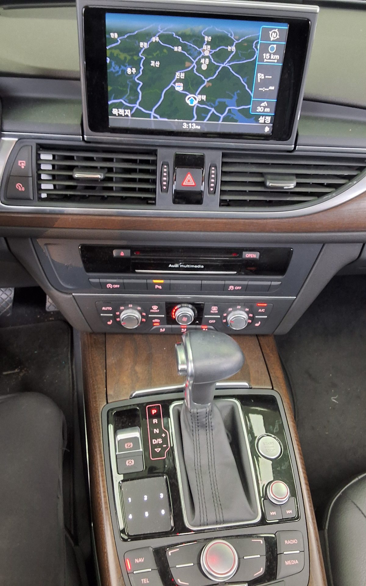 AUDI A6 (4TH GEN) 2.0 TDI DYNAMIC 2014 - zdjęcie 18
