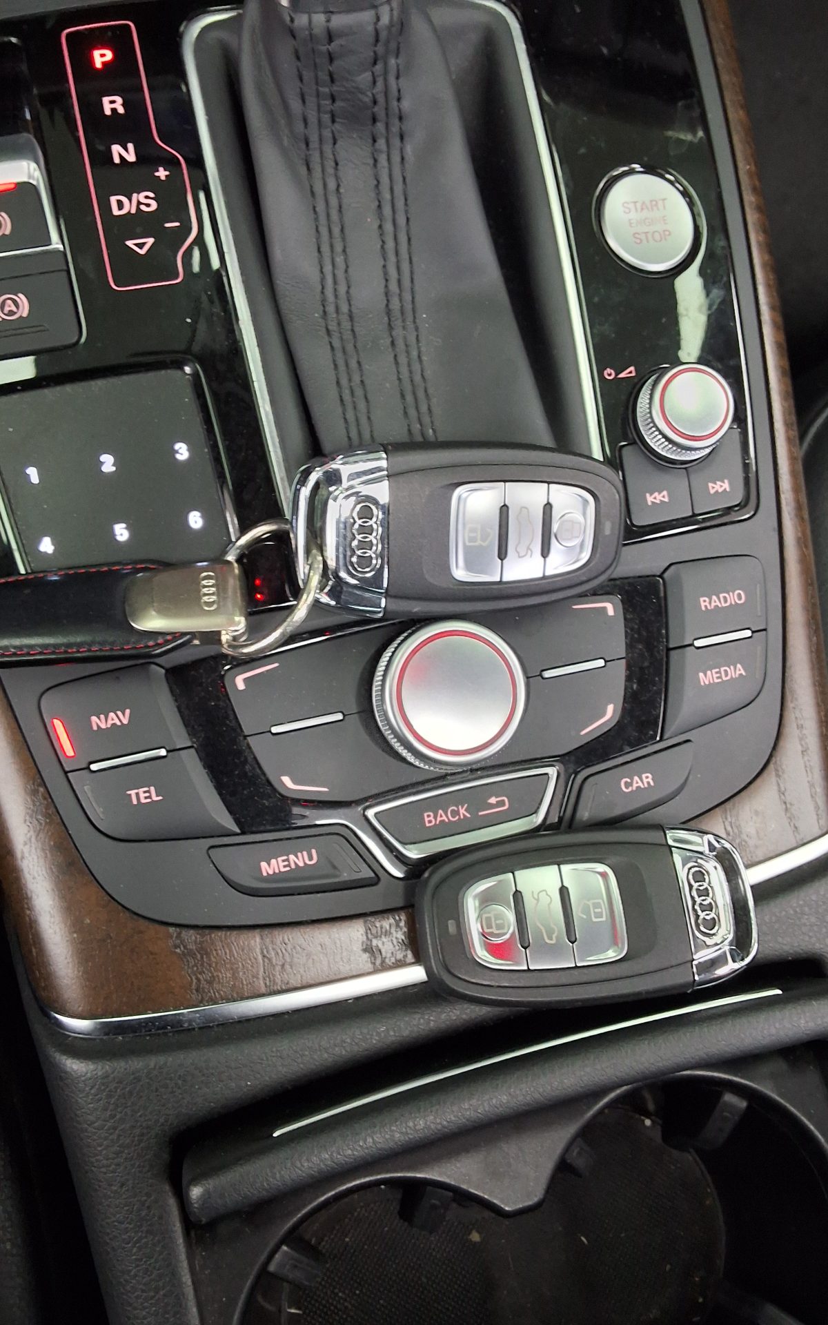 AUDI A6 (4TH GEN) 2.0 TDI DYNAMIC 2014 - zdjęcie 20