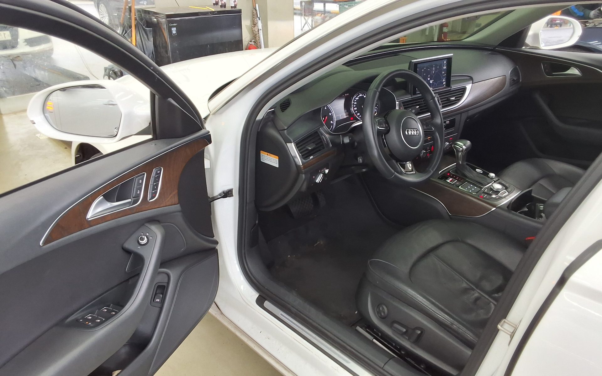 AUDI A6 (4TH GEN) 2.0 TDI DYNAMIC 2014 - zdjęcie 10