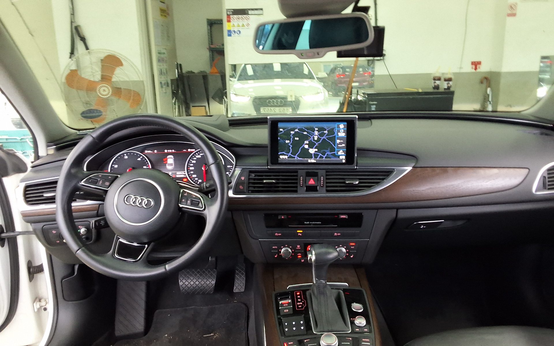 AUDI A6 (4TH GEN) 2.0 TDI DYNAMIC 2014 - zdjęcie 11