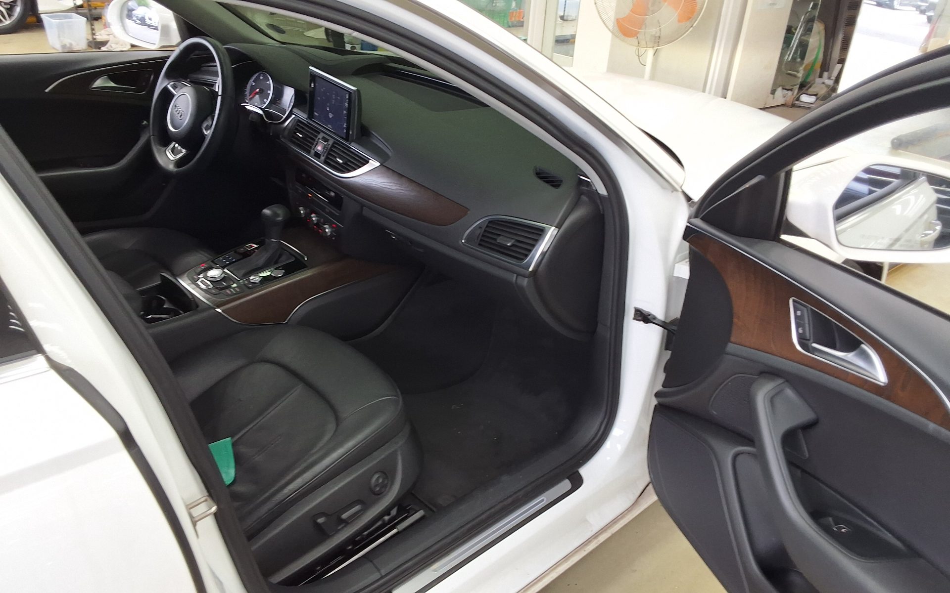 AUDI A6 (4TH GEN) 2.0 TDI DYNAMIC 2014 - zdjęcie 14