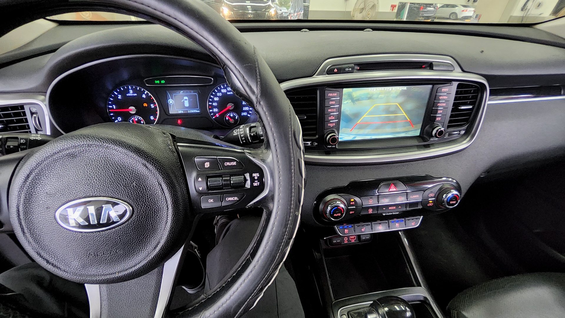 KIA ALL NEW SORENTO R2.0 2WD PRESTIGE 2015 - zdjęcie 18