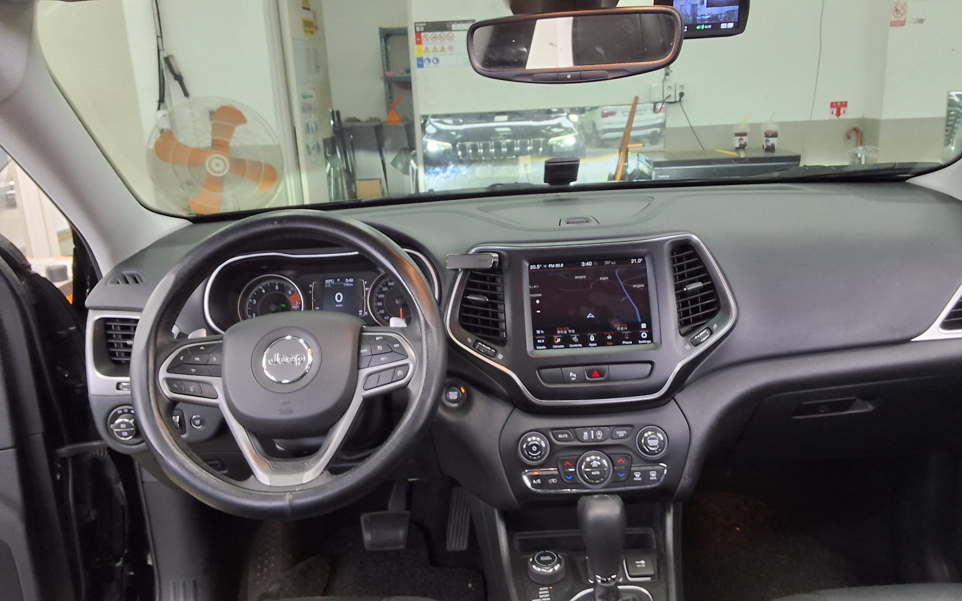 JEEP CHEROKEE (KL) 2.4 AWD LONGITUDE 2019 - zdjęcie 11