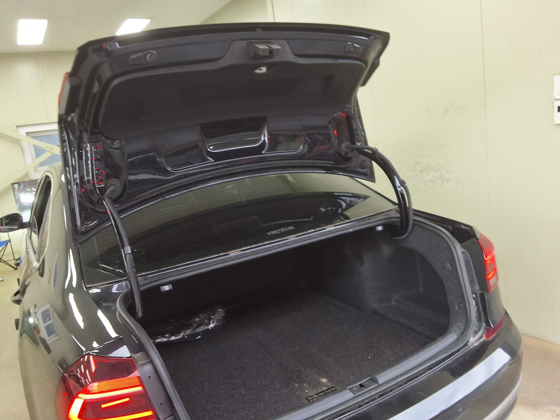 VOLKSWAGEN THE NEW PASSAT (7TH GEN) 1.8 TSI 2017 - zdjęcie 16