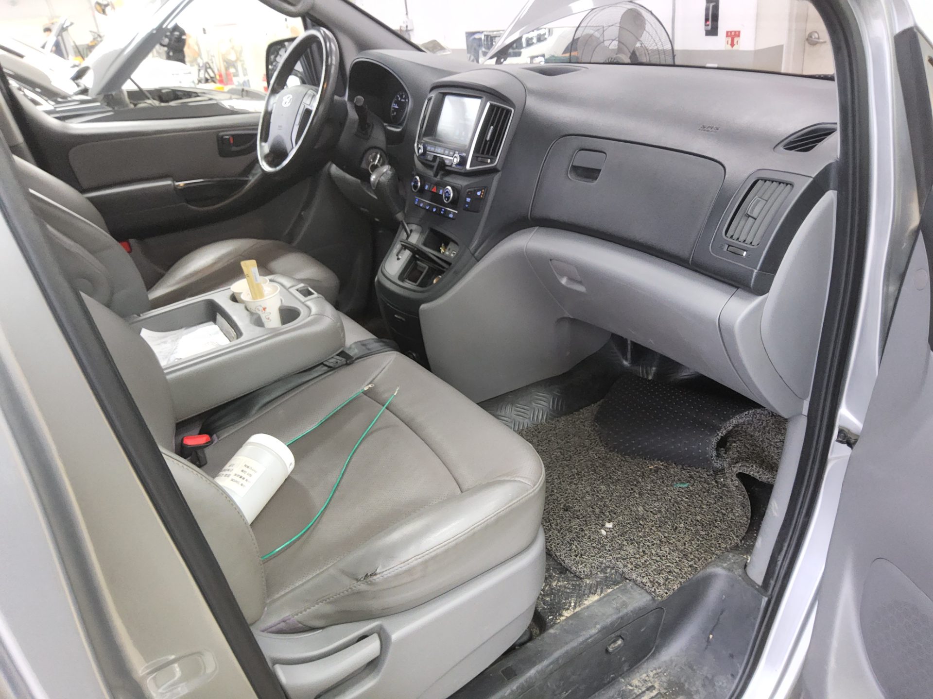 HYUNDAI THE NEW GRAND STAREX 12-SEATER DIESEL SMART 2019 - zdjęcie 14
