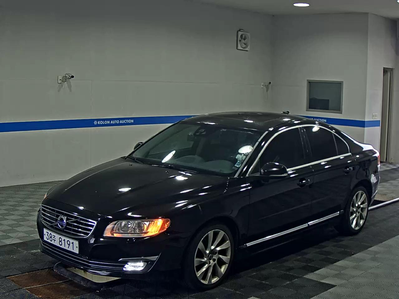 VOLVO S80 (2ND GEN) D5 2014 - zdjęcie 2