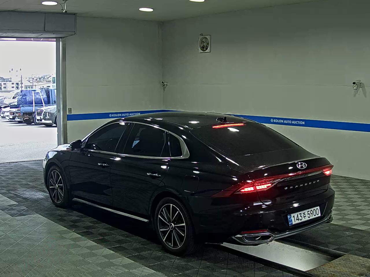 HYUNDAI THE NEW GRANDEUR IG GASOLINE 3.3 EXCLUSIVE 2020 - zdjęcie 6