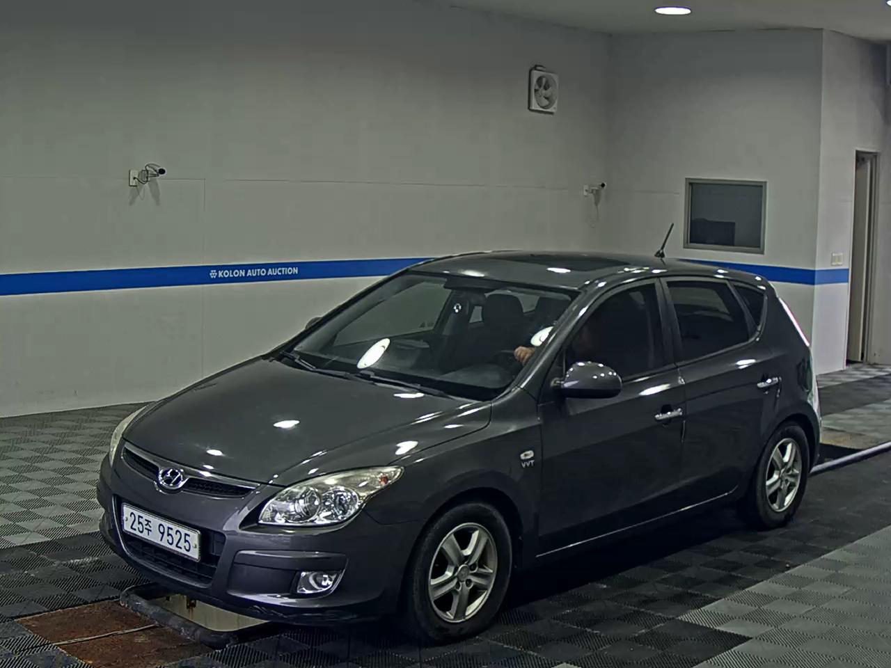 HYUNDAI i30 1.6 VVT LUXURY 2008 - zdjęcie 2