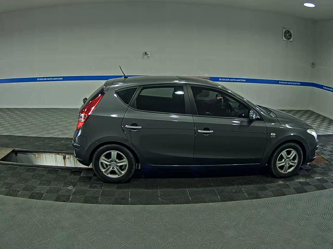 HYUNDAI i30 1.6 VVT LUXURY 2008 - zdjęcie 4