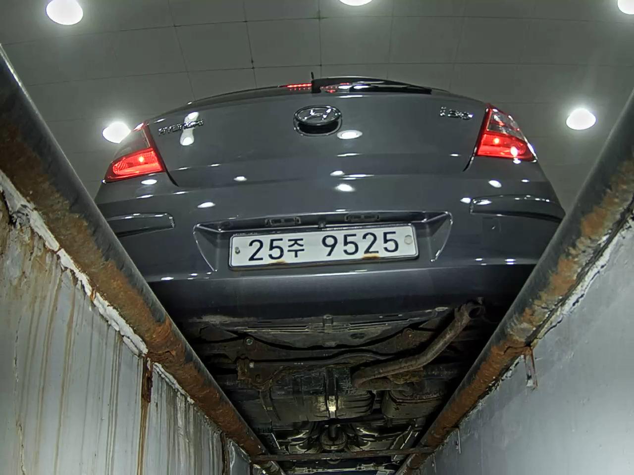 HYUNDAI i30 1.6 VVT LUXURY 2008 - zdjęcie 8