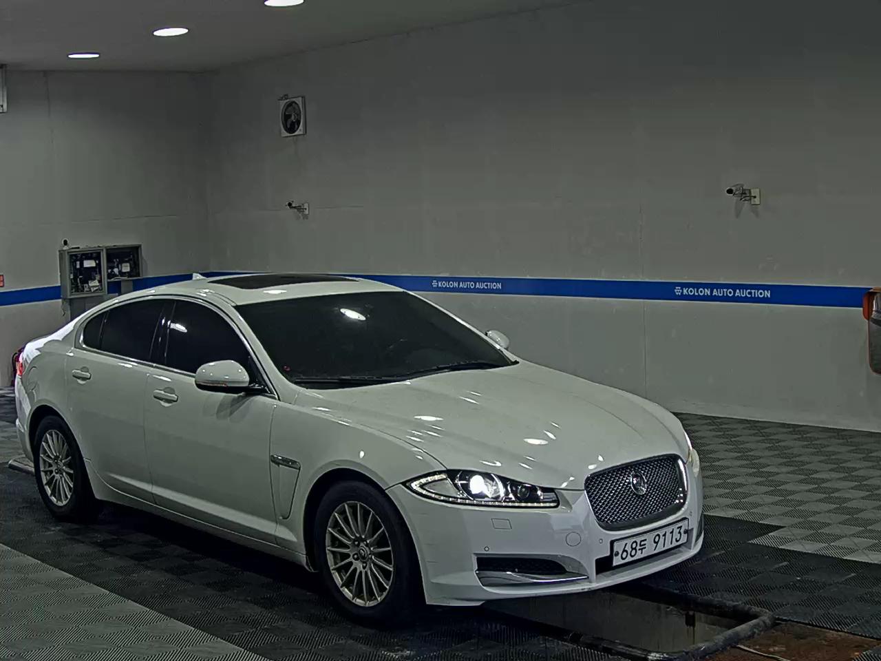 JAGUAR XF 2 LUXURY 2013 - zdjęcie 3