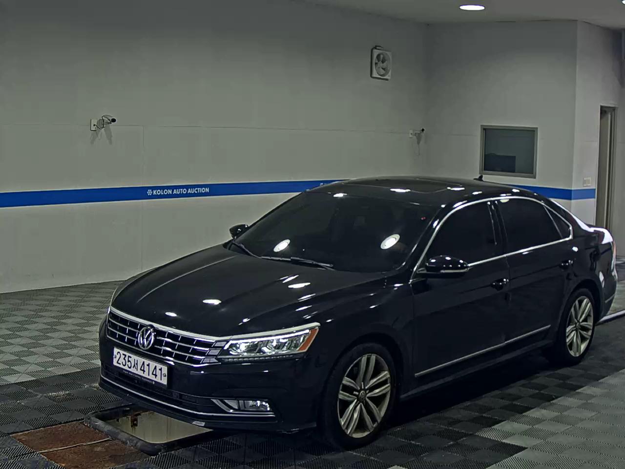 VOLKSWAGEN THE NEW PASSAT (7TH GEN) 1.8 TSI 2017 - zdjęcie 2