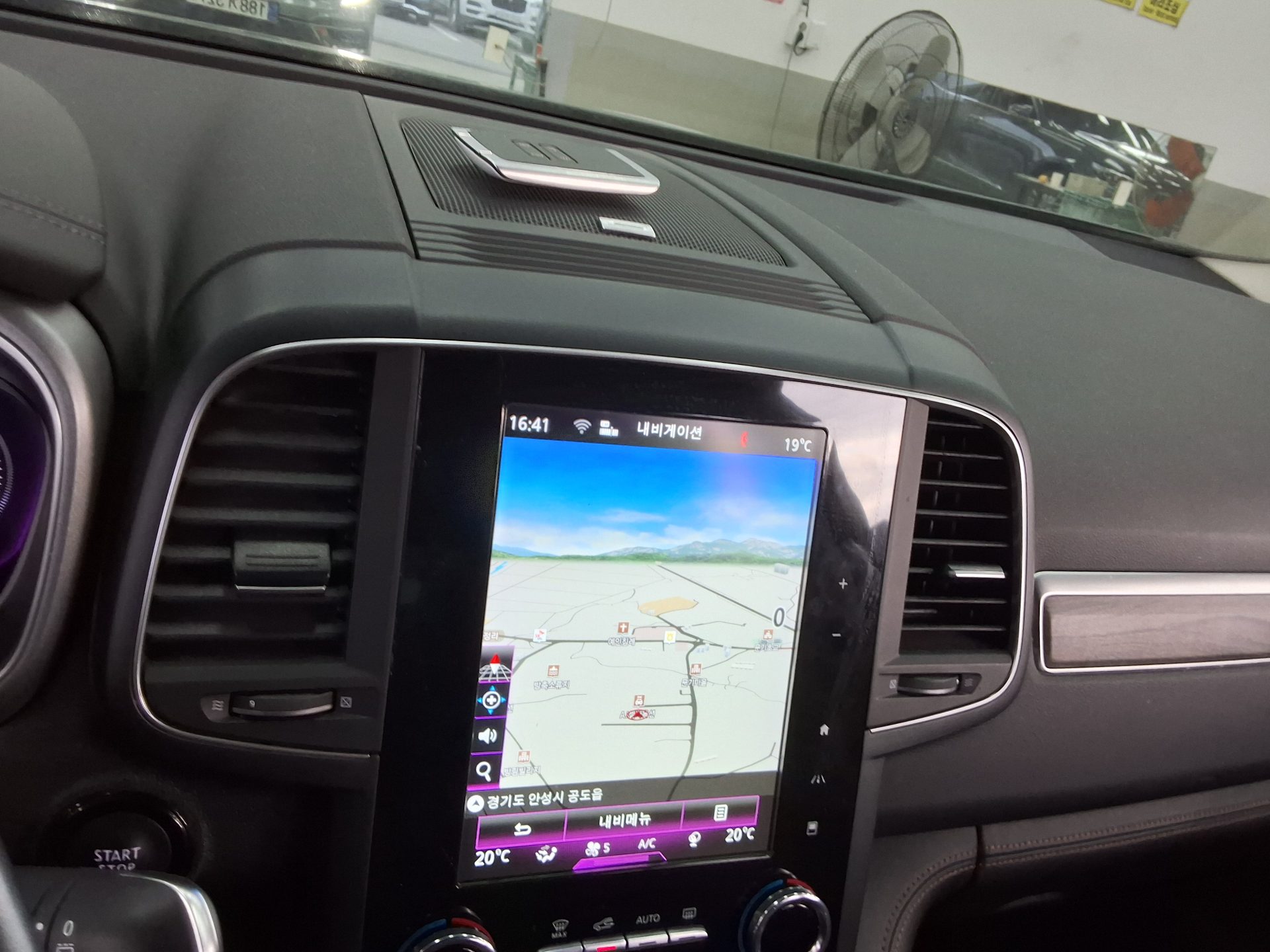 RENAULT (SAMSUNG) NEW QM6 2.0 GDe PREMIERE 2023 - zdjęcie 17