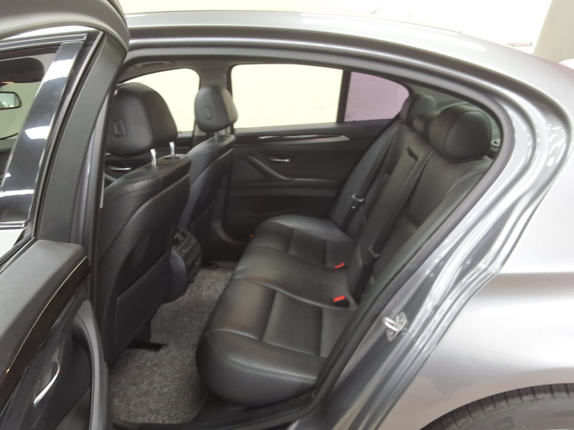 BMW 5 SERIES (6TH GEN) 528i xDRIVE M AERODYNAMIC 2016 - zdjęcie 13