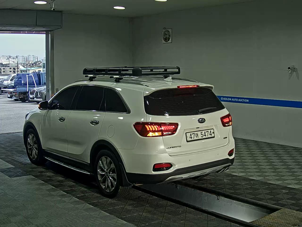 KIA THE NEW SORENTO DIESEL R2.2 2WD PRESTIGE 2018 - zdjęcie 6