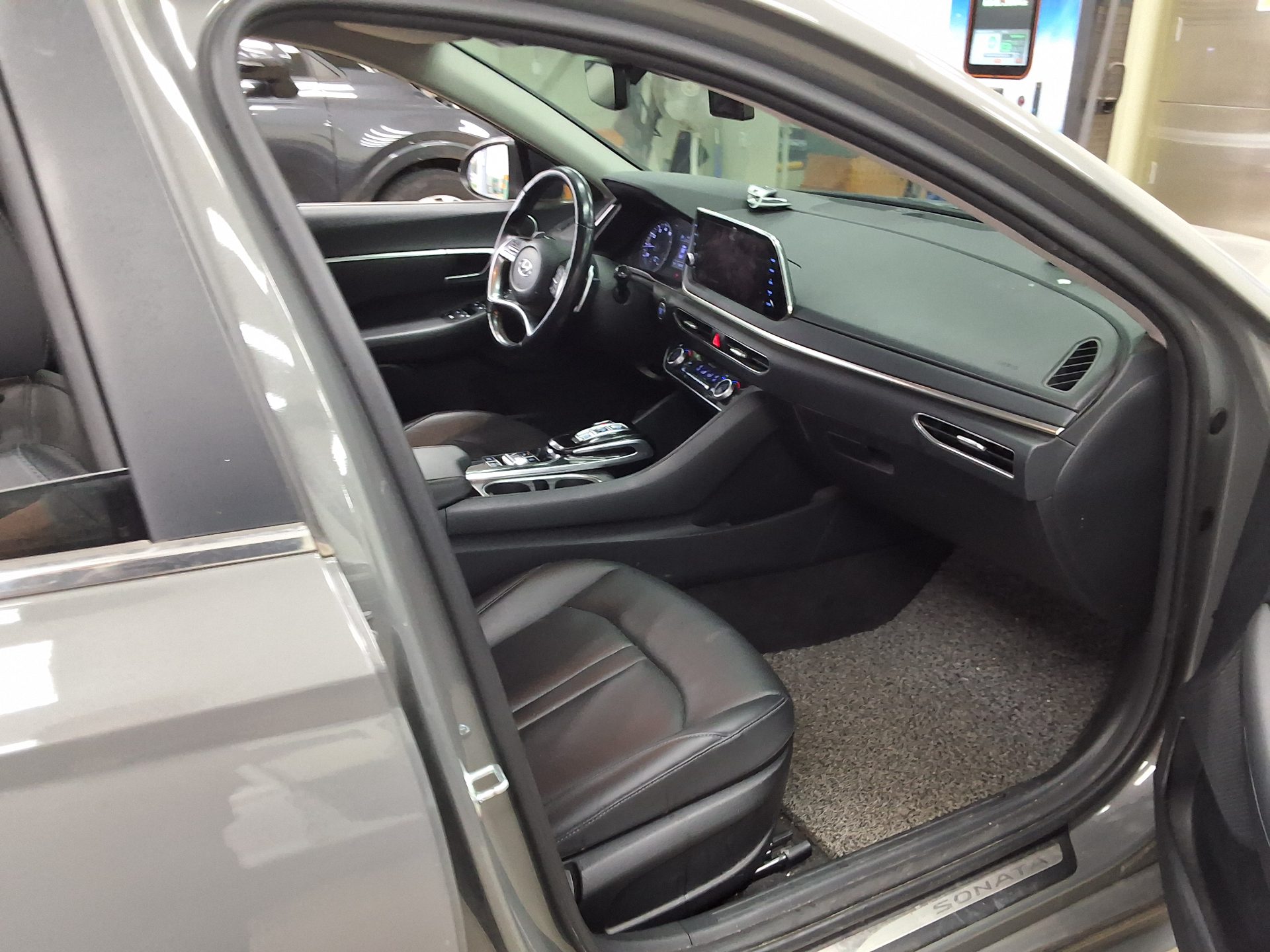 HYUNDAI SONATA (DN8) G2.0 PREMIUM FAMILY 2021 - zdjęcie 15