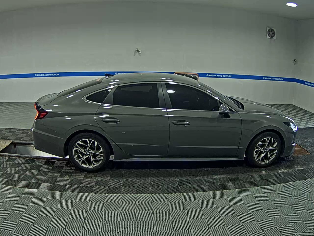 HYUNDAI SONATA (DN8) G2.0 PREMIUM FAMILY 2021 - zdjęcie 4