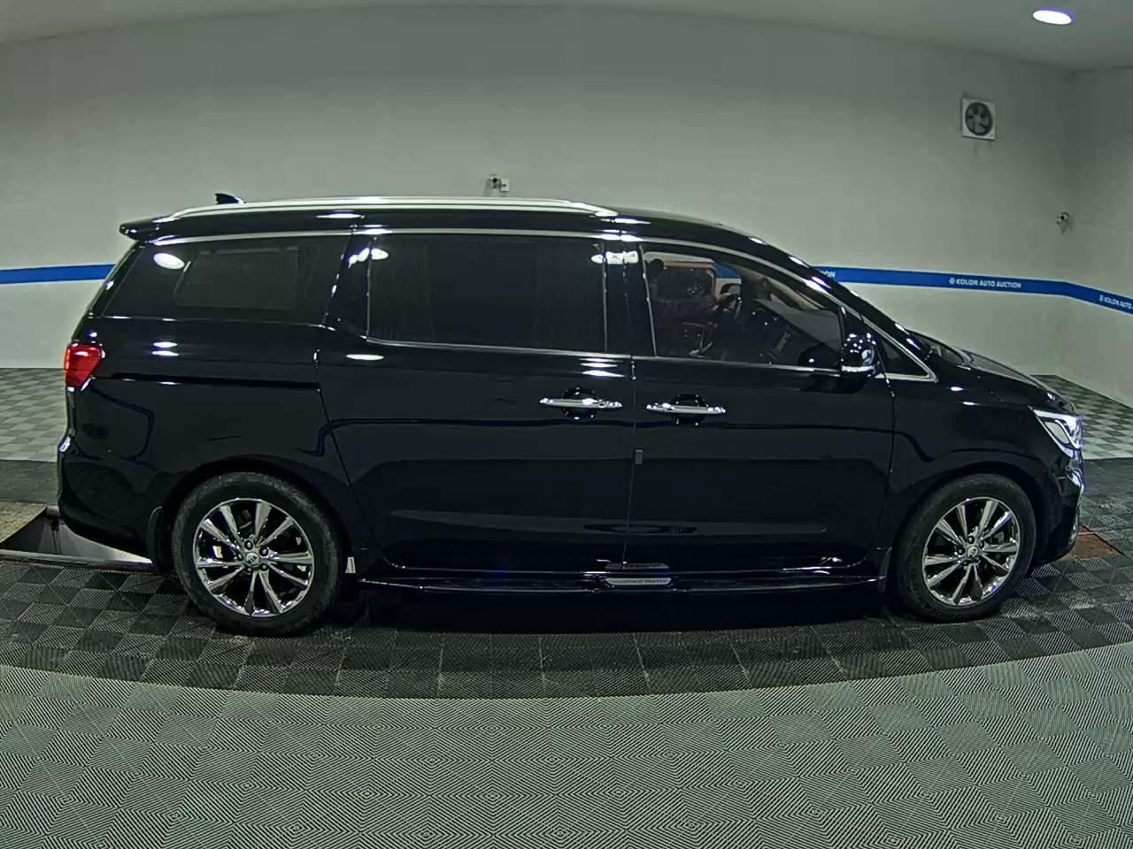 KIA THE NEW CARNIVAL 9-SEATER DIESEL NOBLESSE SPECIAL 2020 - zdjęcie 4