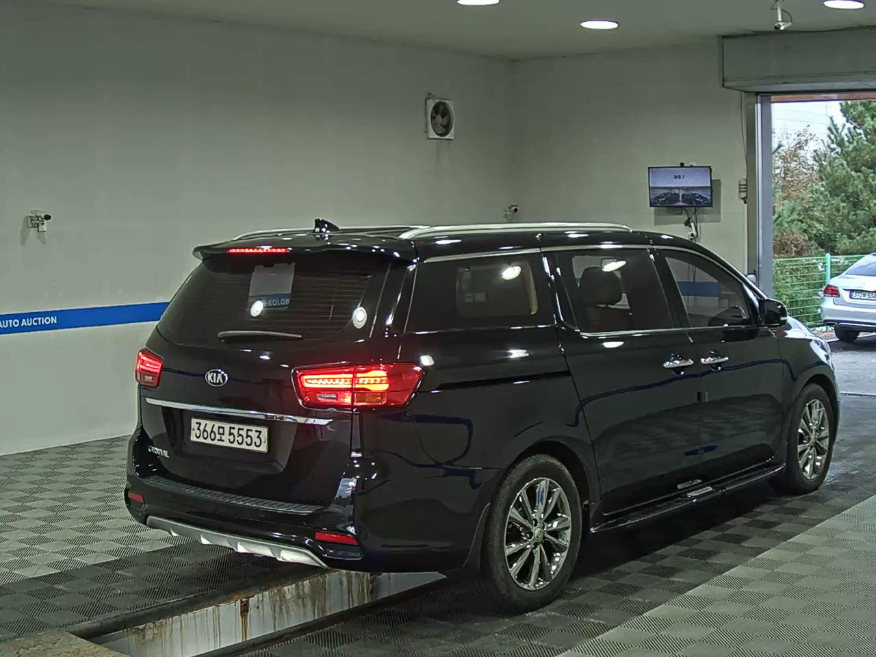 KIA THE NEW CARNIVAL 9-SEATER DIESEL NOBLESSE SPECIAL 2020 - zdjęcie 5
