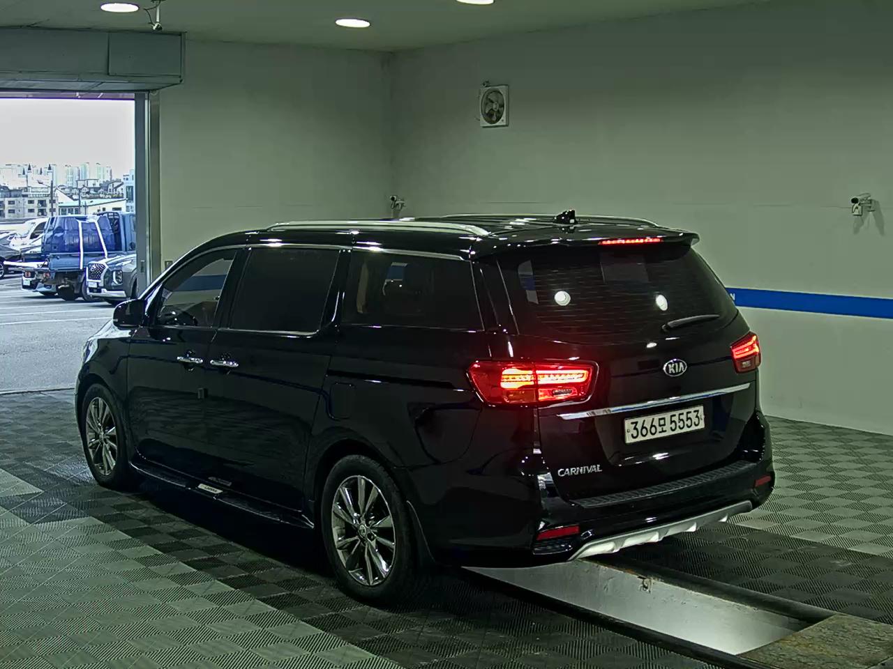 KIA THE NEW CARNIVAL 9-SEATER DIESEL NOBLESSE SPECIAL 2020 - zdjęcie 6