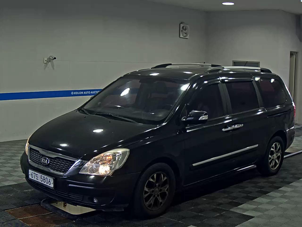 KIA CARNIVAL R LIMOUSINE DIESEL 9-SEATER GLX LUXURY MODEL 2014 - zdjęcie 2