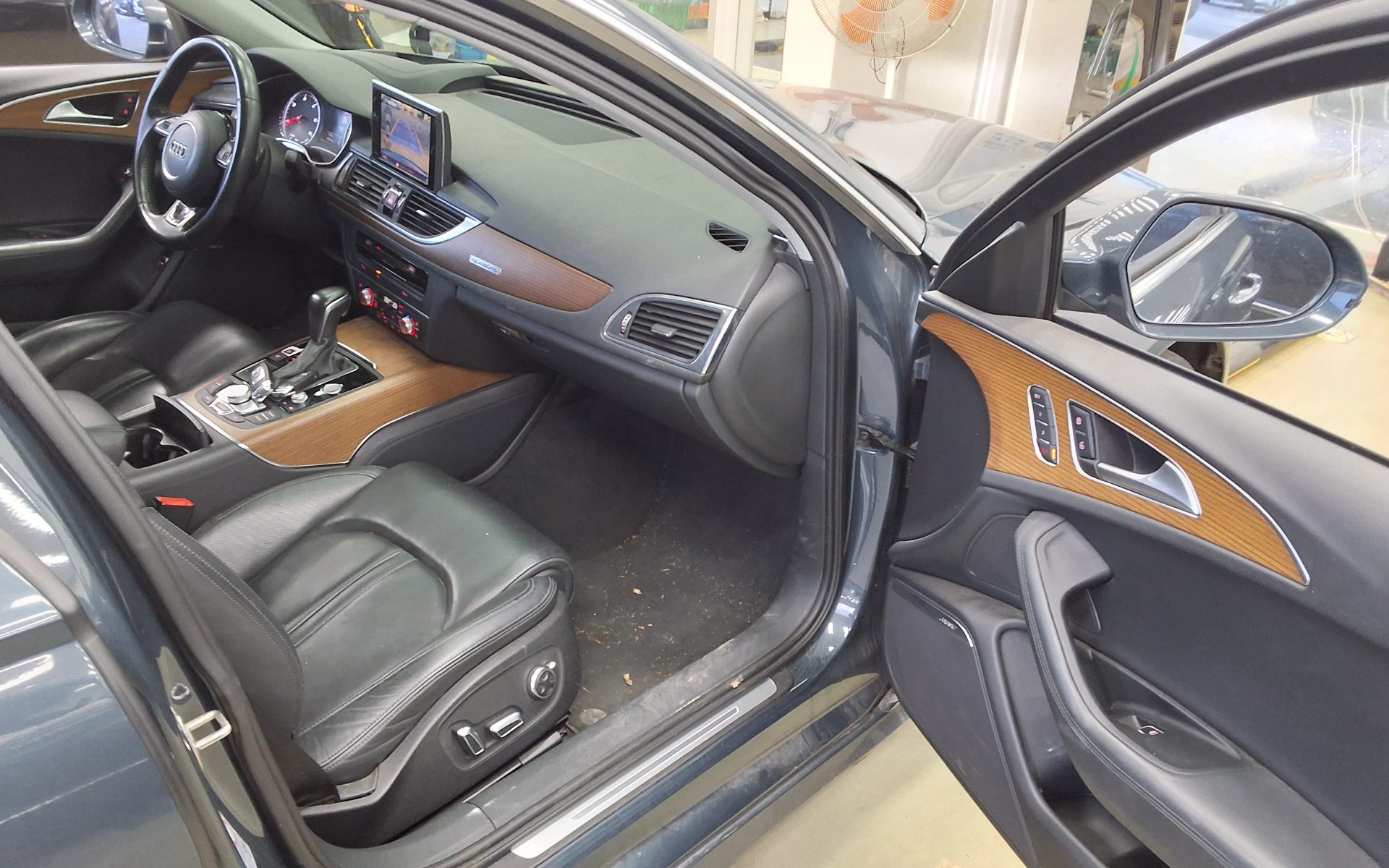AUDI A6 (4TH GEN) 50 TDI QUATTRO PREMIUM 2016 - zdjęcie 14