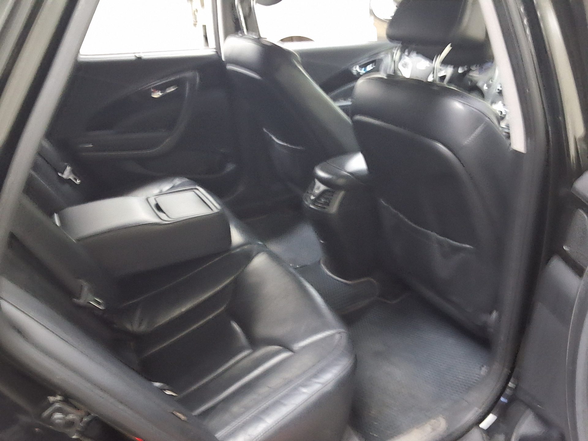 HYUNDAI GRANDEUR HG HYBRID 2.4 HEV PREMIUM 2016 - zdjęcie 14