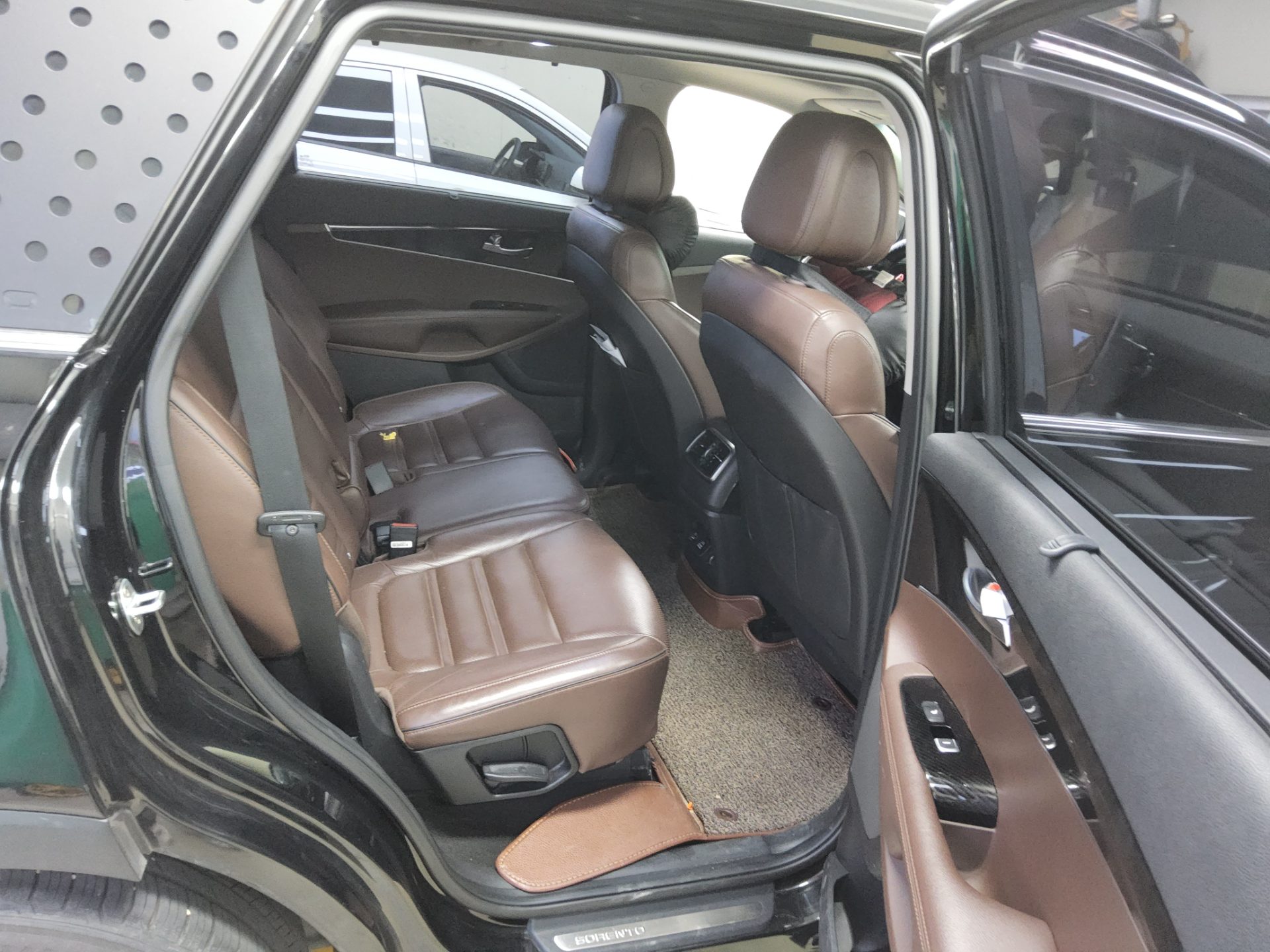 KIA ALL NEW SORENTO R2.0 2WD NOBLESSE SPECIAL 2016 - zdjęcie 13