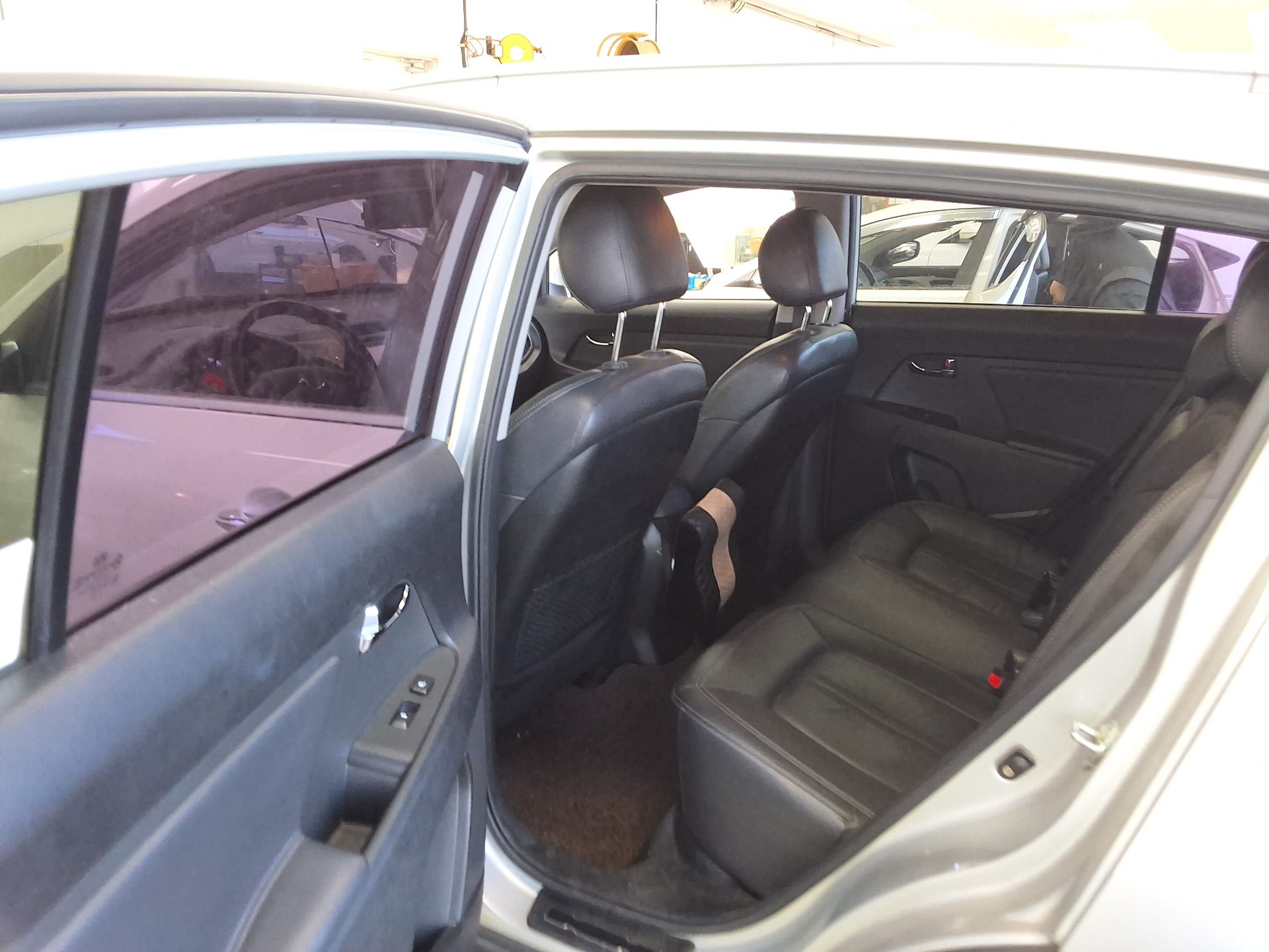 KIA SPORTAGE R DIESEL R2.0 2WD TLX PREMIUM 2011 - zdjęcie 12