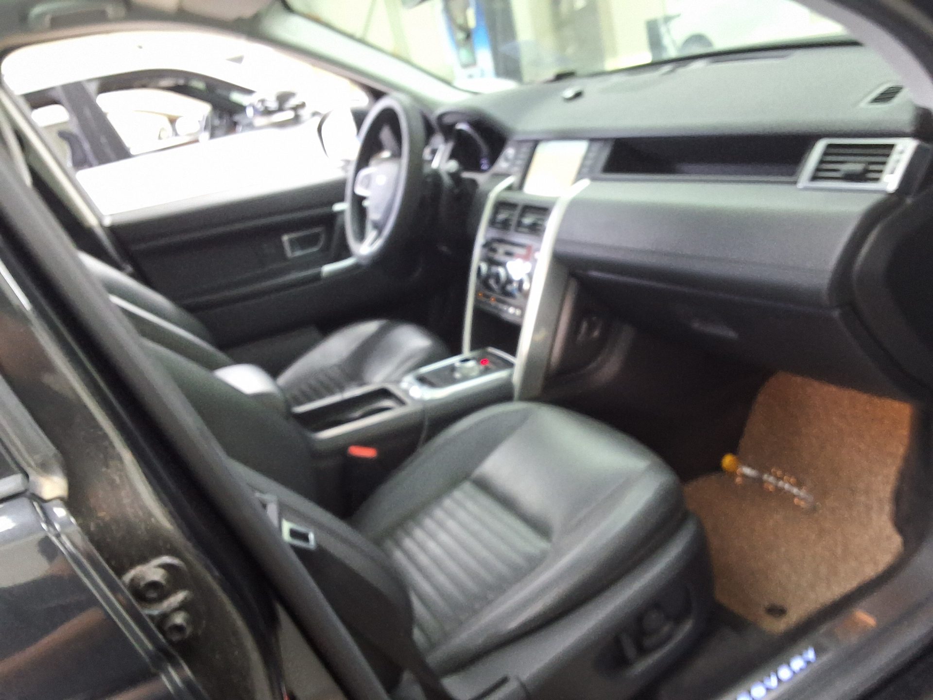 LAND ROVER DISCOVERY SPORT 2.0 TD4 HSE LUXURY 2016 - zdjęcie 15